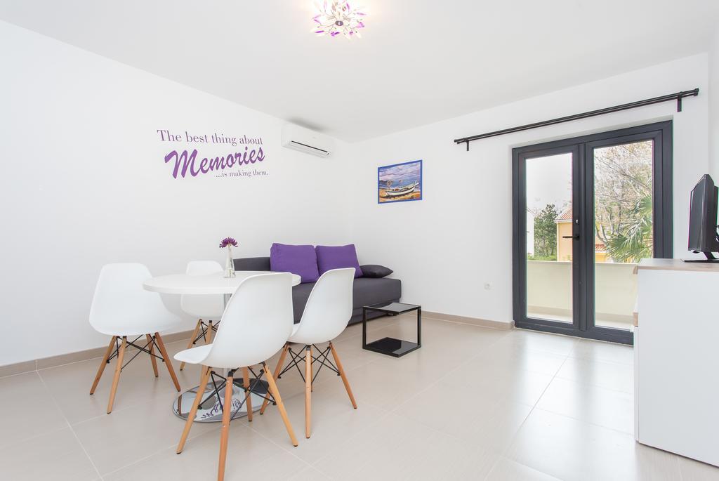 Apartments Memories Baška Eksteriør bilde